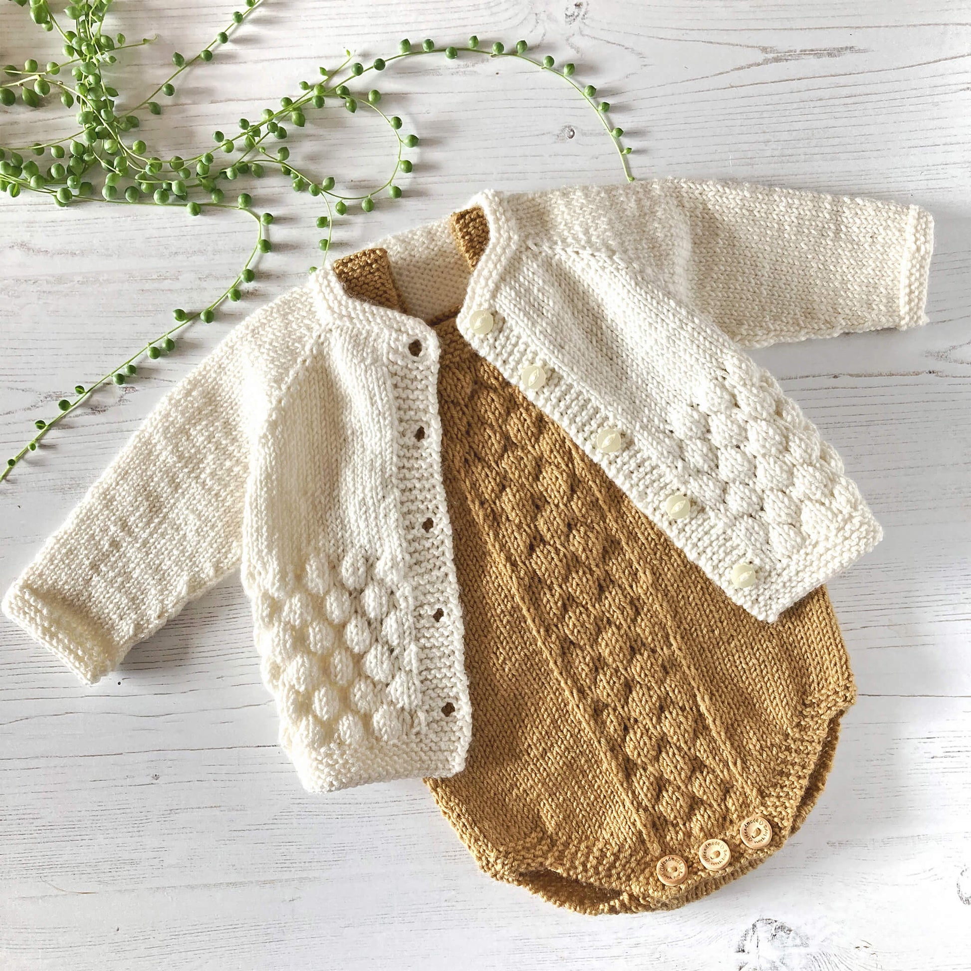 baby outfit knitting patterns in bubble stitch