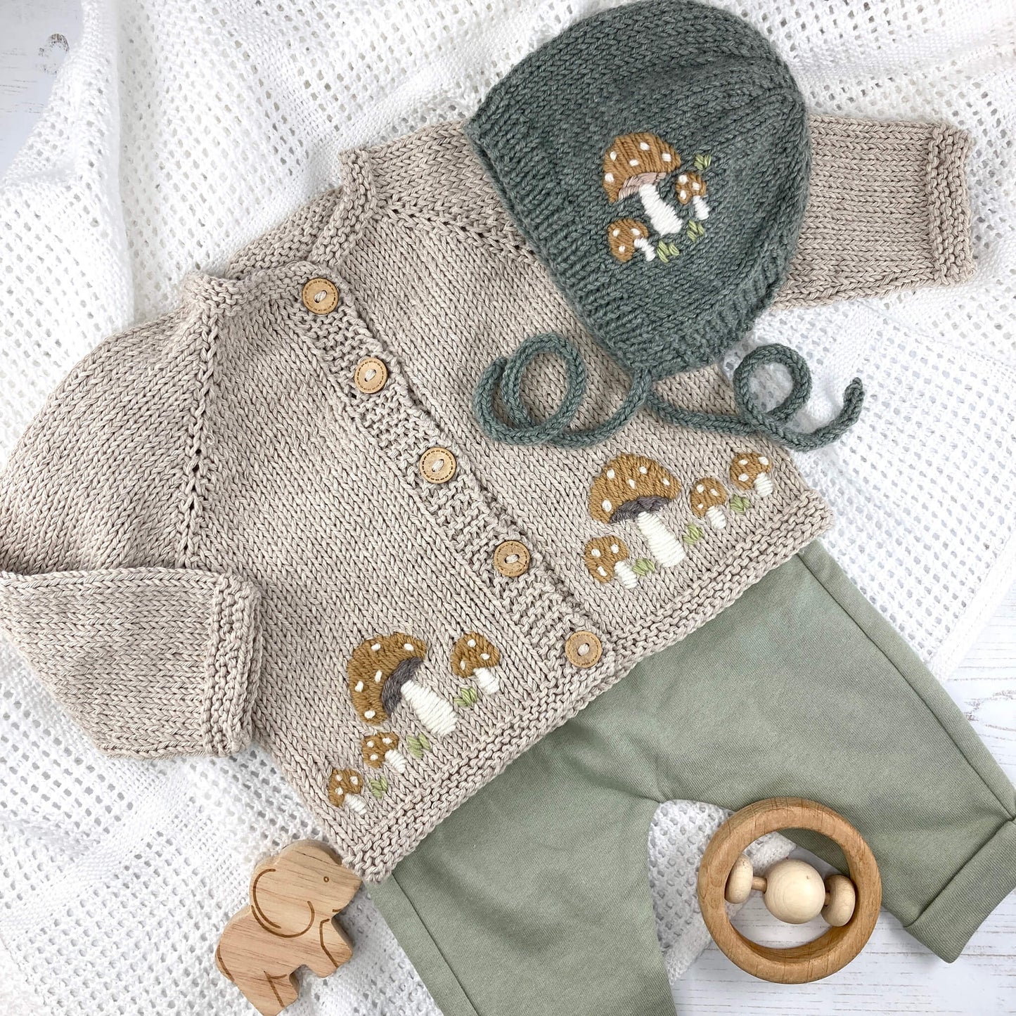 baby knitting patterns with mushroom embroidery