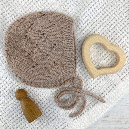 knitting pattern for a baby bonnet